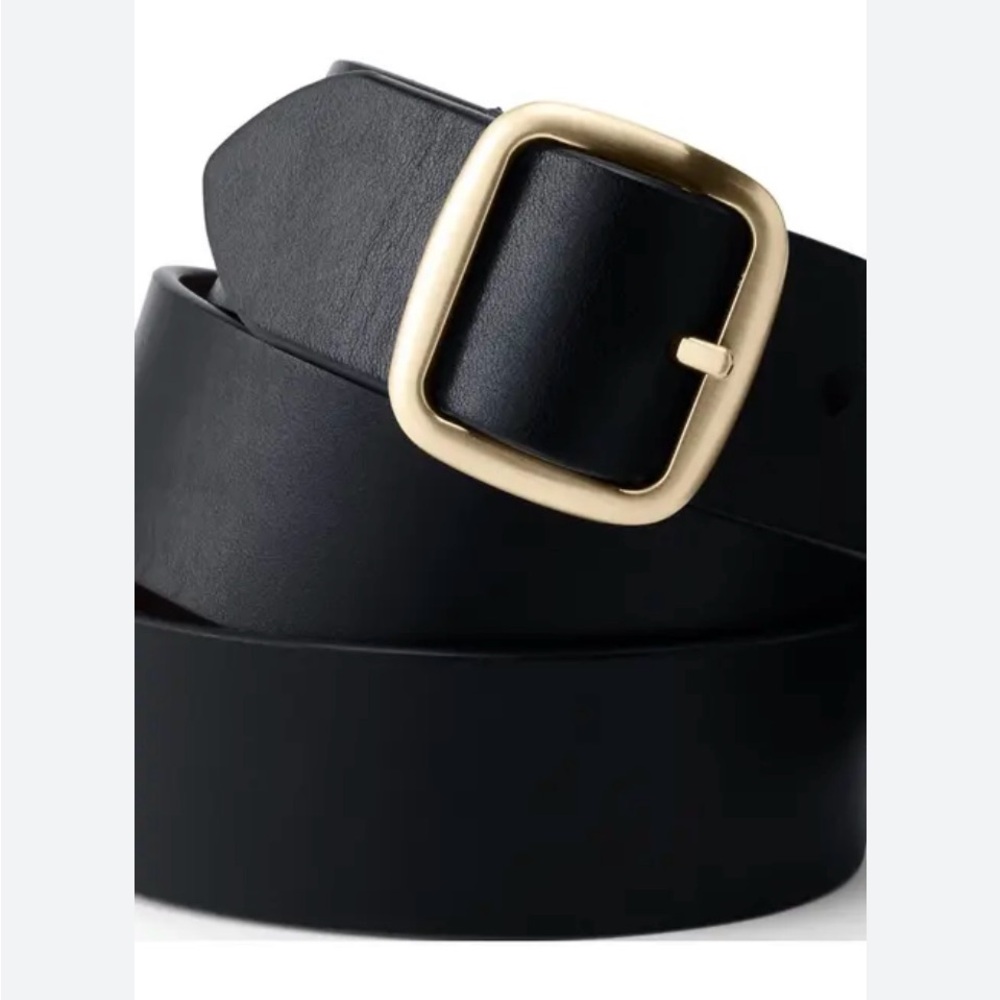 Thick wide Black Belt with Gold Buckle. Size small - Picture 3 of 10